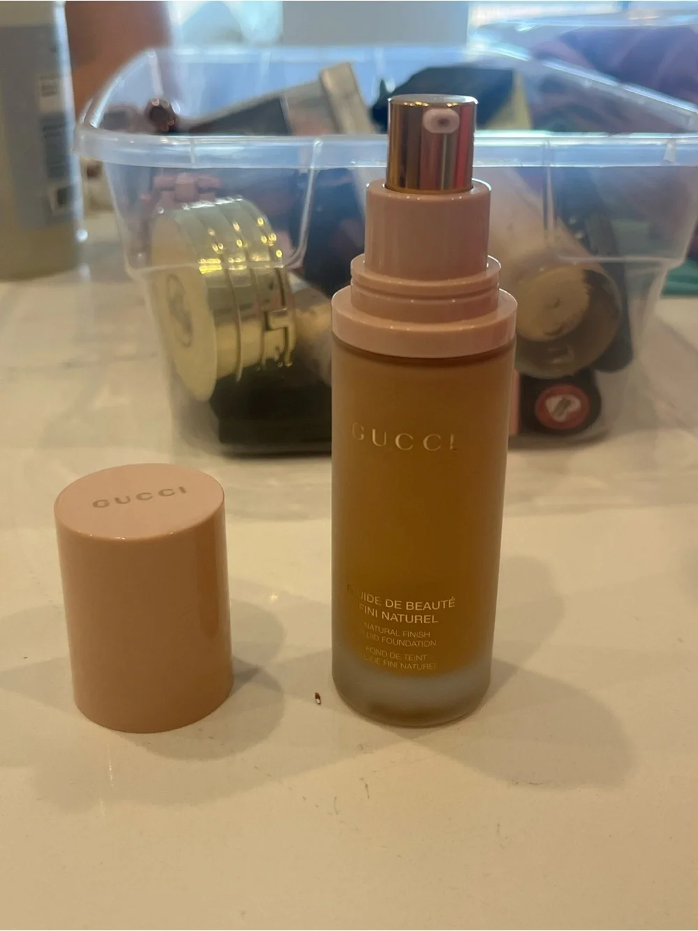 Gucci Pink Cap Liquid Foundation -
